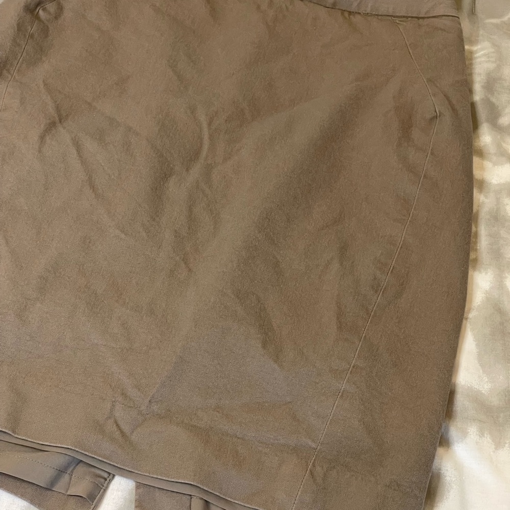Ann Taylor Loft 2 Back Zipper Pencil Skirt - Picture 6 of 7